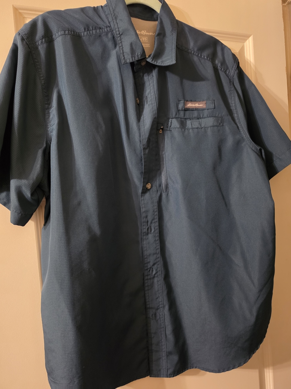 Eddie Bauer Short-Sleeve Button-Down Shirt in Steel Blue